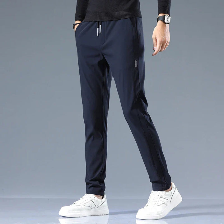 Magnus København | Elegant Slim Fit Bukser