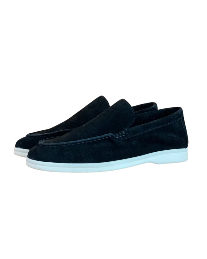 Magnus København | Elegant Suede Loafers
